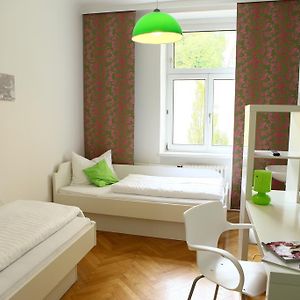 Budget Kamer met Twee Aparte Bedden